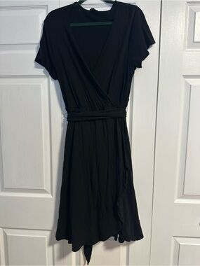 100% cotton torrid Black Wrap Dress with Short Sleeves